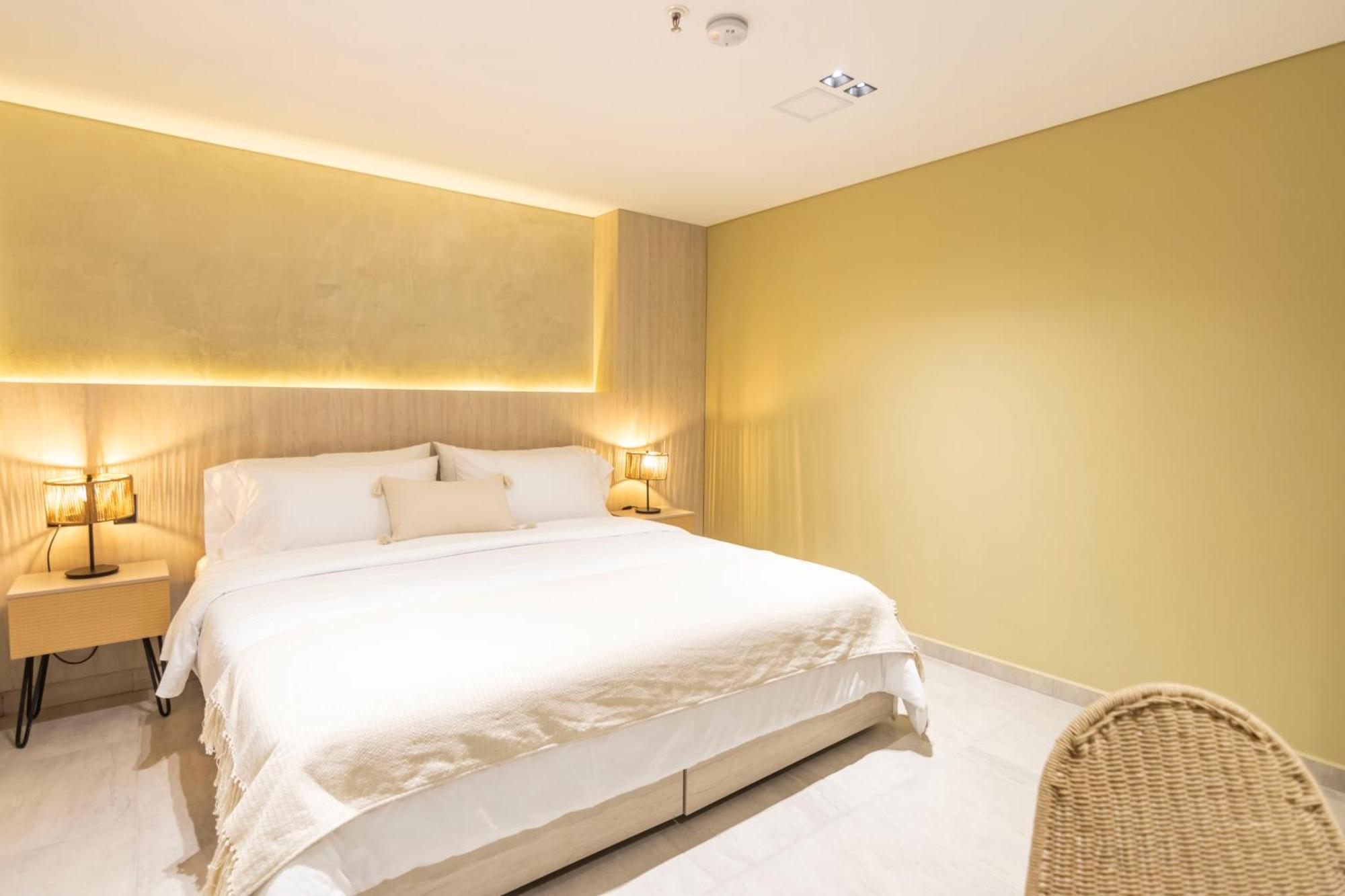מדיין Sonata 44 Hotel Laureles מראה חיצוני תמונה