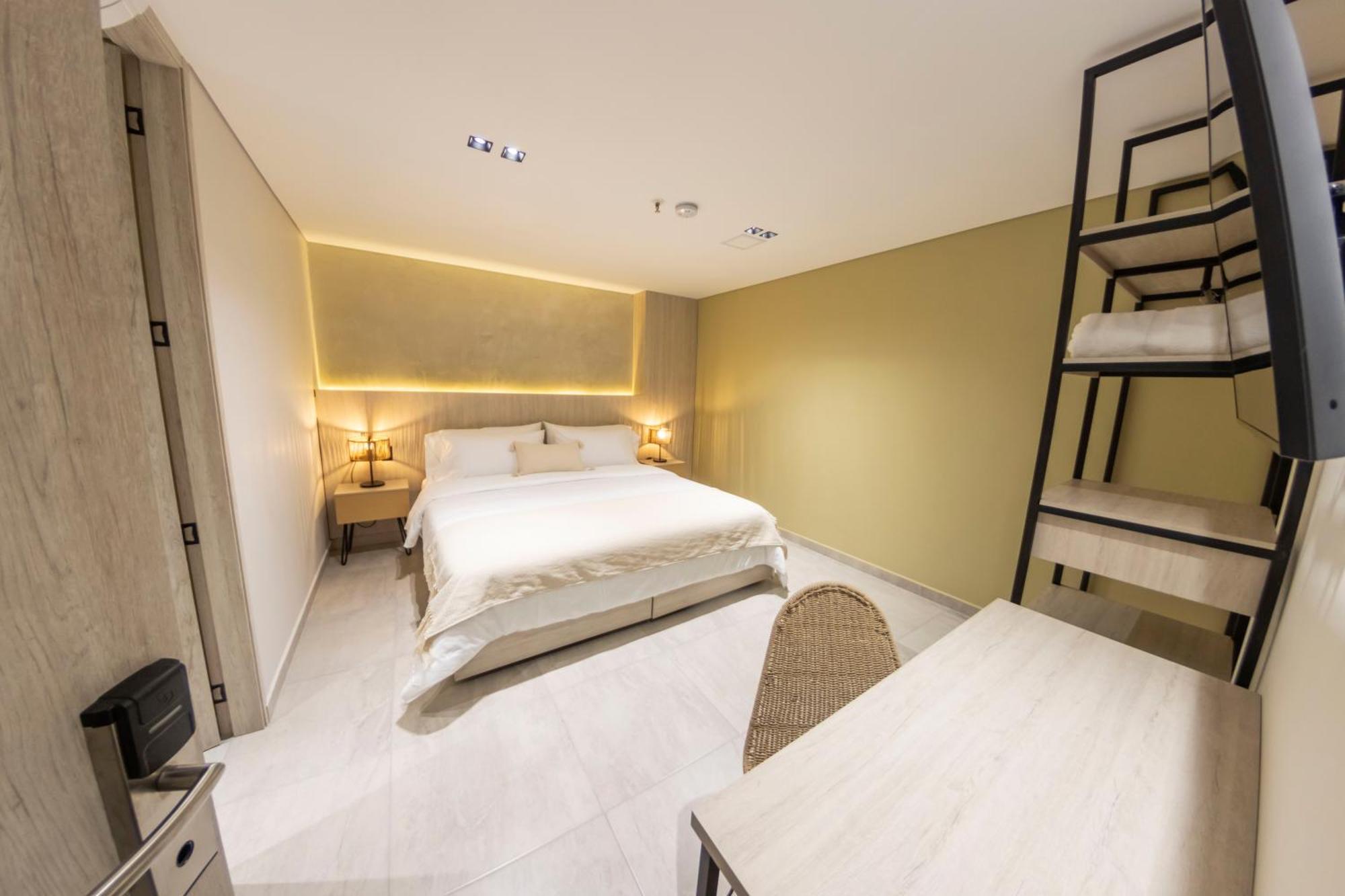 מדיין Sonata 44 Hotel Laureles מראה חיצוני תמונה