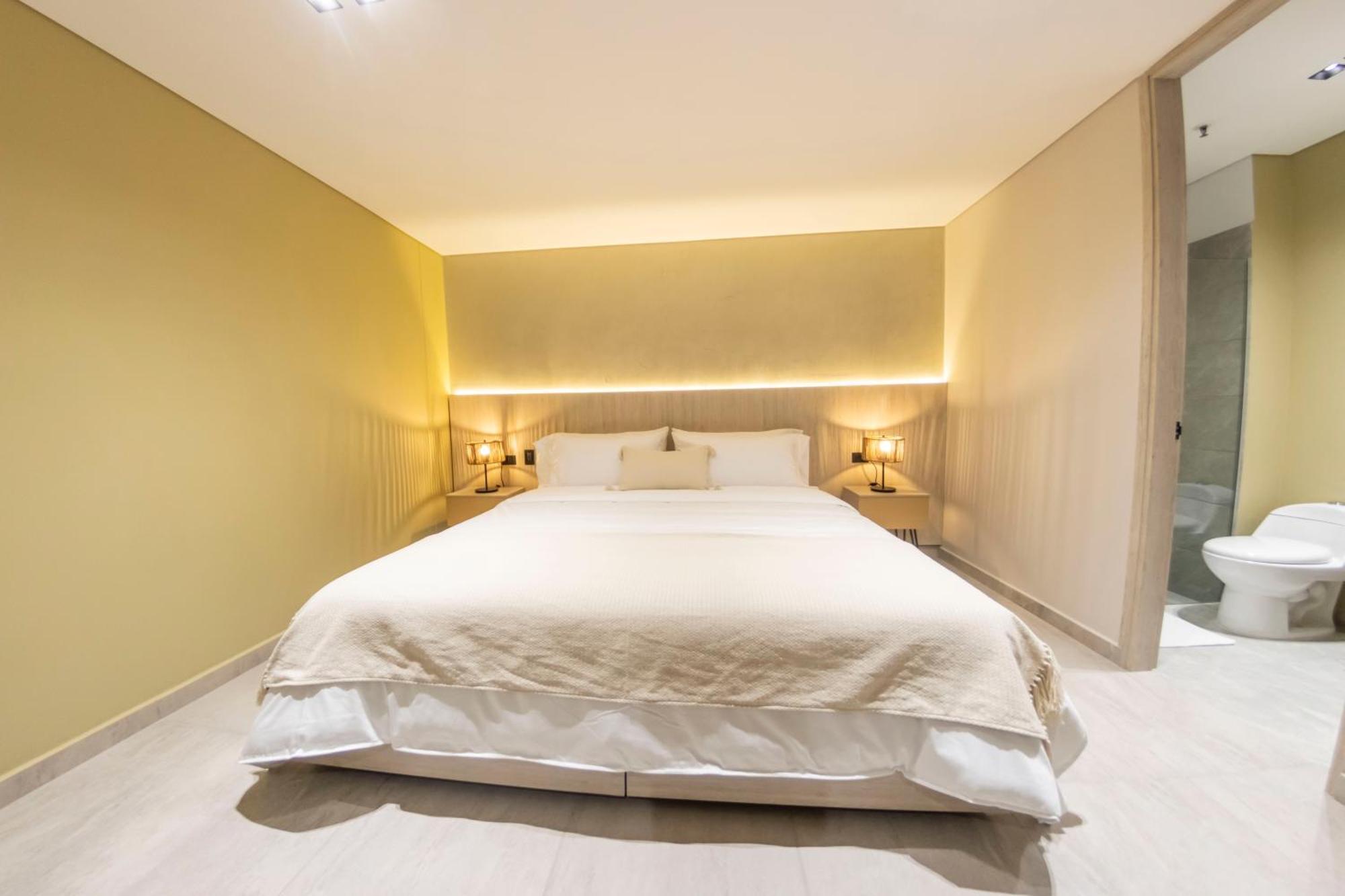 מדיין Sonata 44 Hotel Laureles מראה חיצוני תמונה