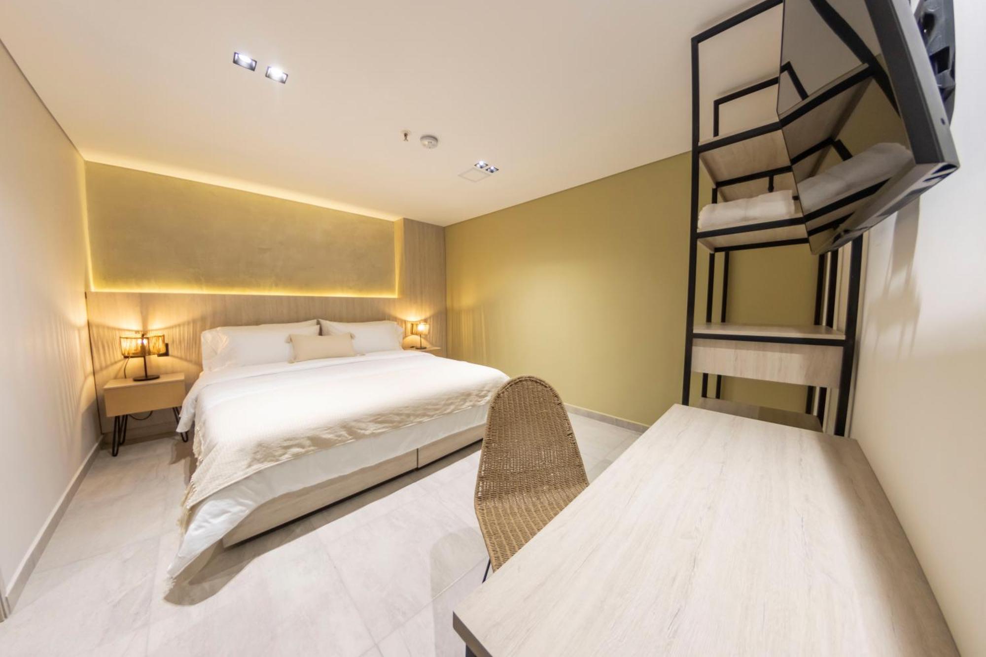 מדיין Sonata 44 Hotel Laureles מראה חיצוני תמונה