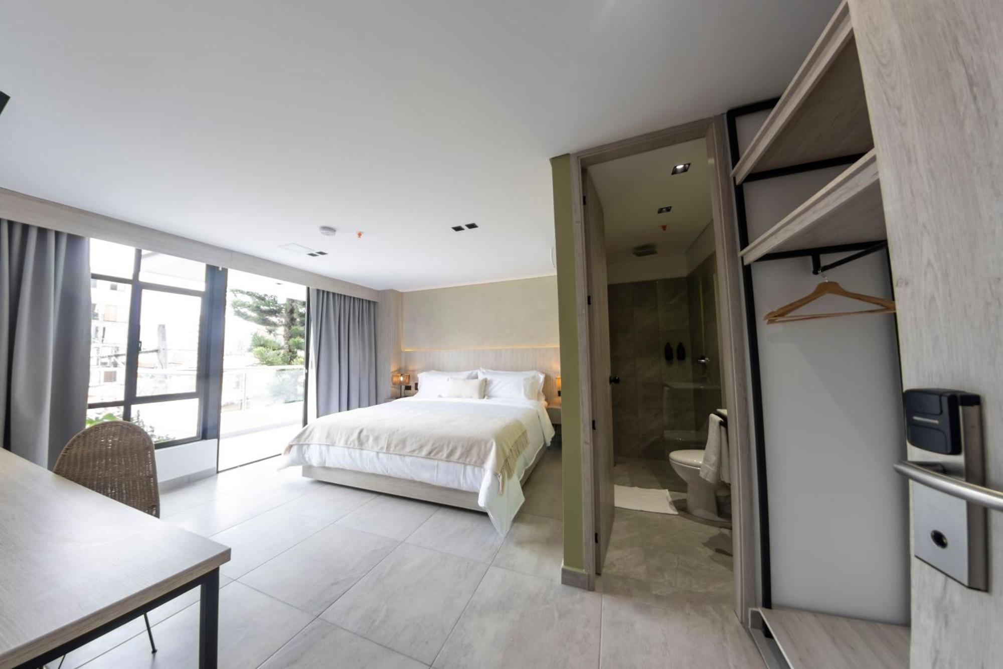 מדיין Sonata 44 Hotel Laureles מראה חיצוני תמונה
