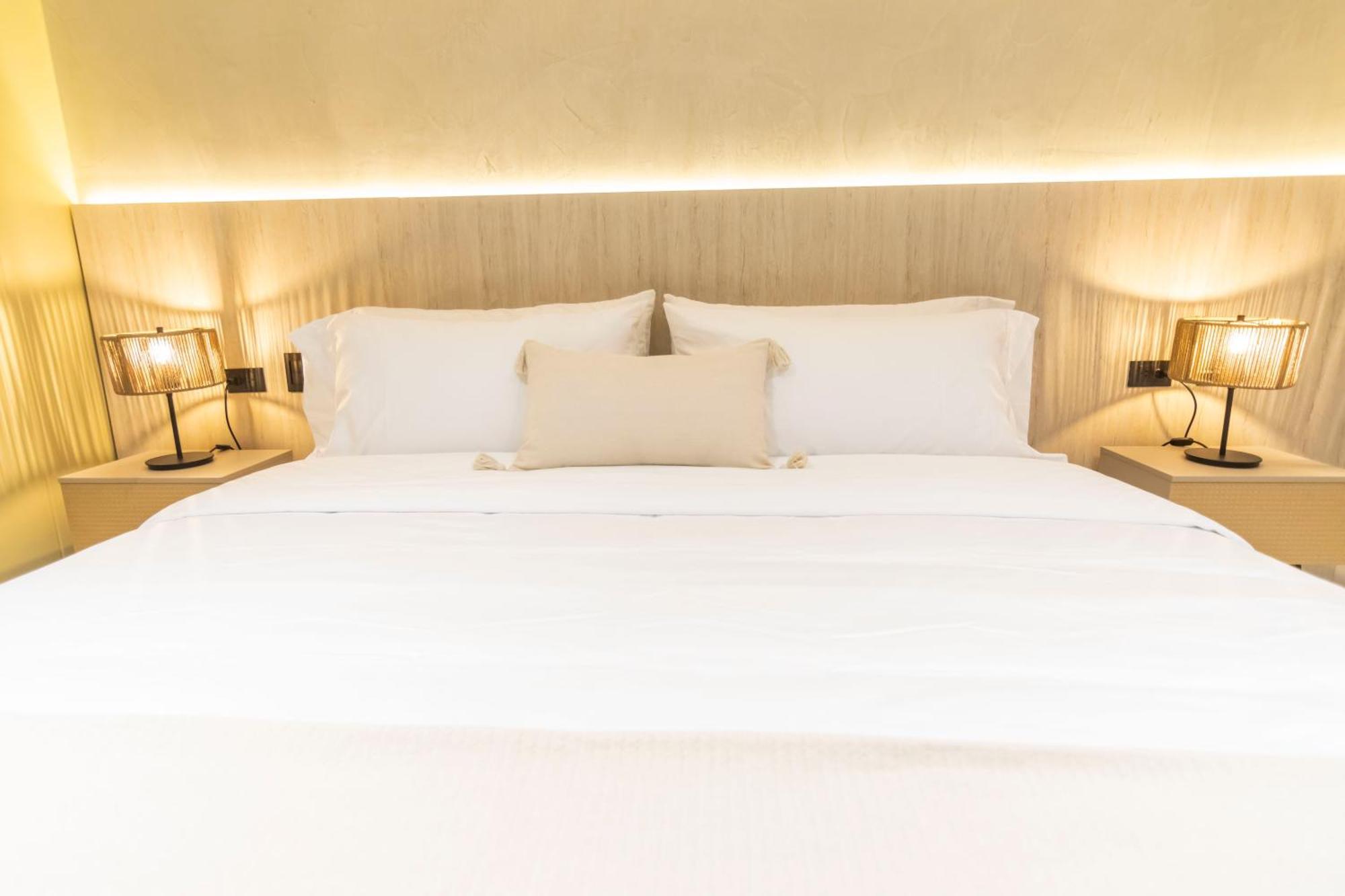 מדיין Sonata 44 Hotel Laureles מראה חיצוני תמונה